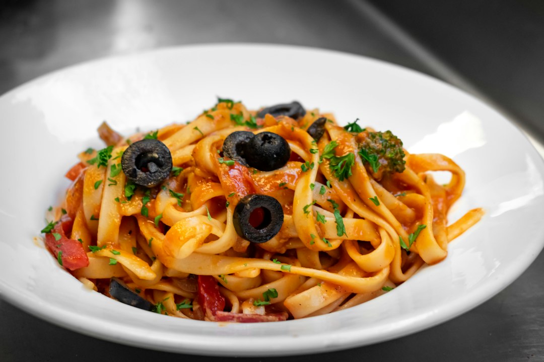 Bucatini Olive E Capperi
