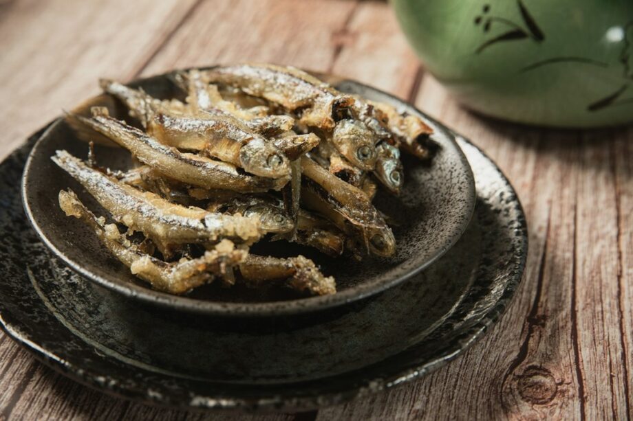 Pesciolini fritti, immagine illustrativa per Acciughe alla siciliana