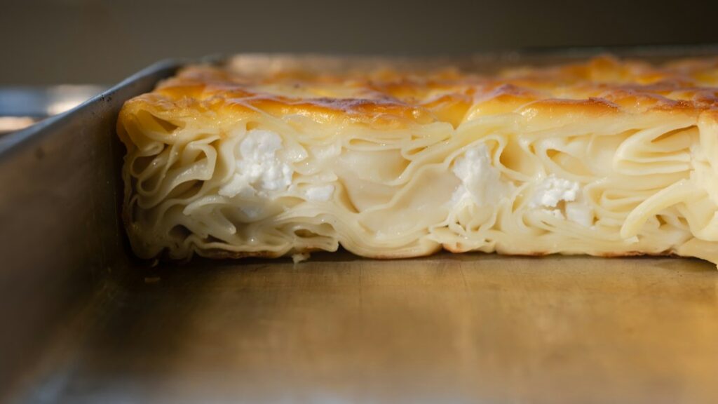 Timballo di garganelli al forno in crosta di pasta brisée